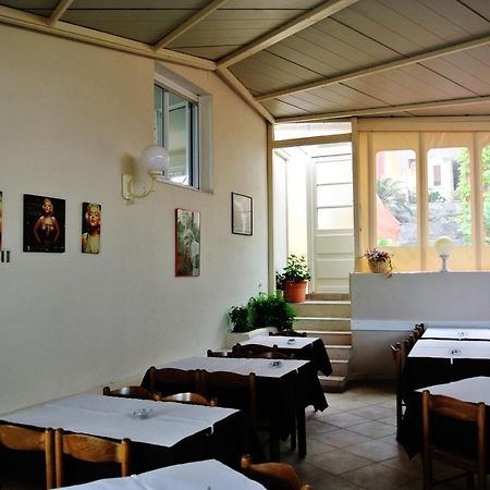 Hotel Residence San Pieru Tarcu 外观 照片