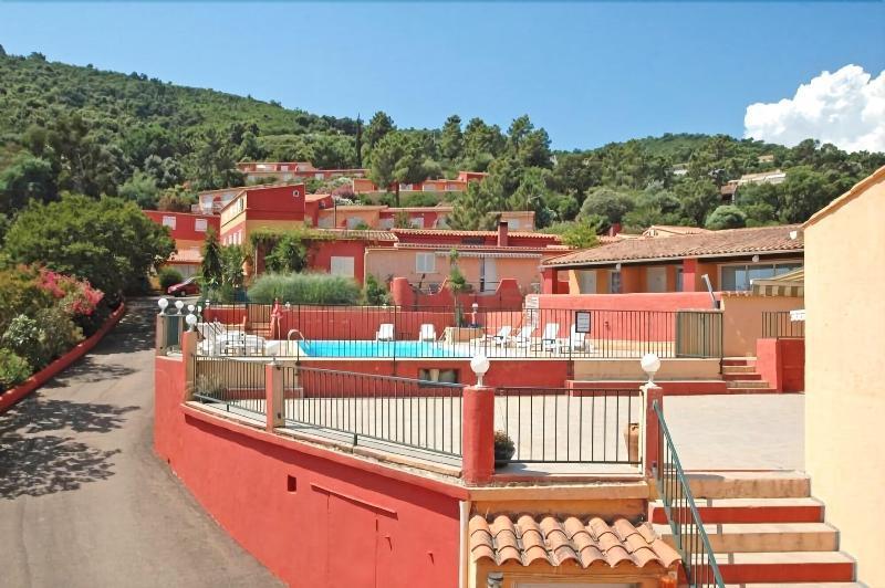 Hotel Residence San Pieru Tarcu 外观 照片
