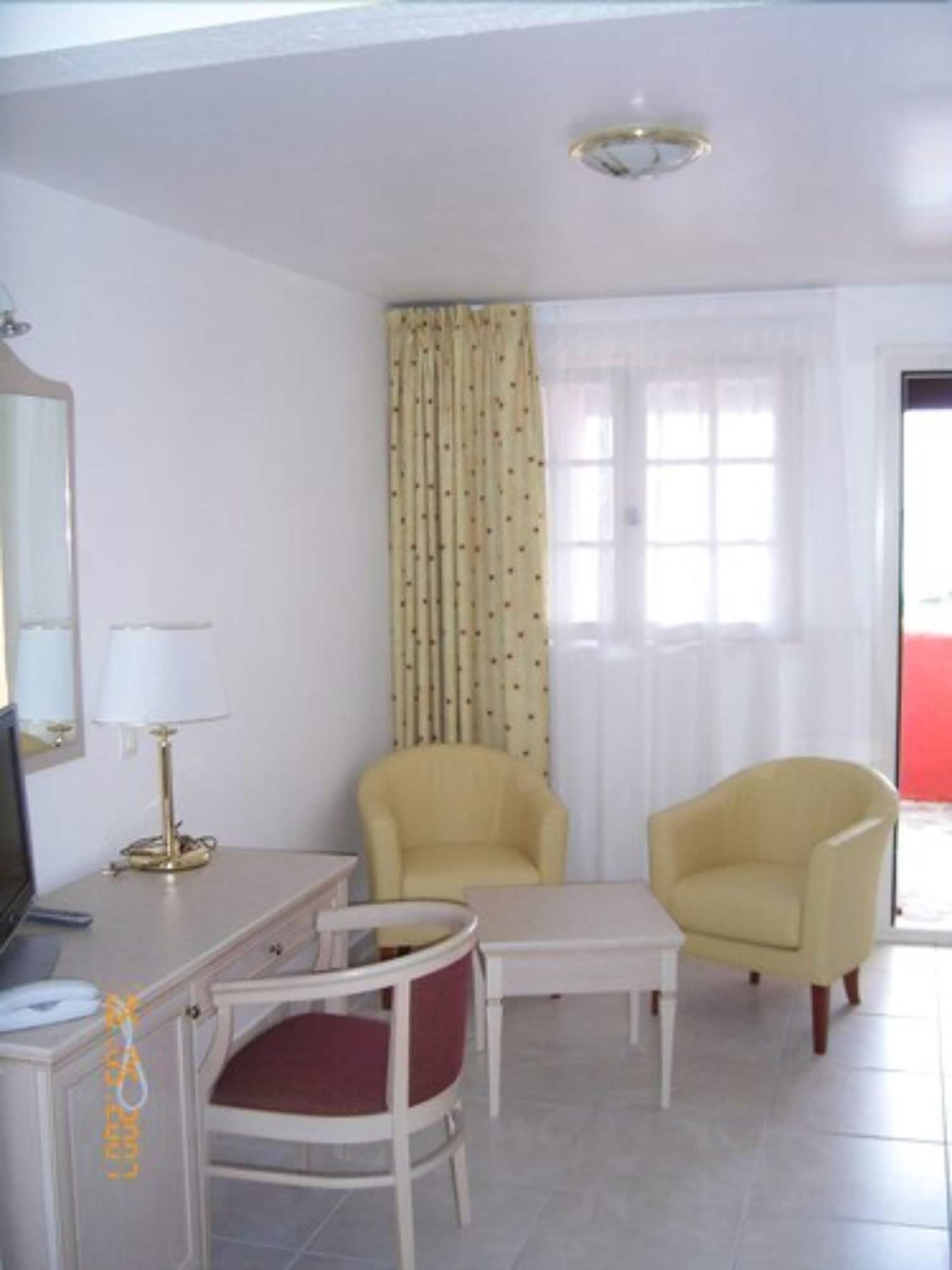 Hotel Residence San Pieru Tarcu 外观 照片