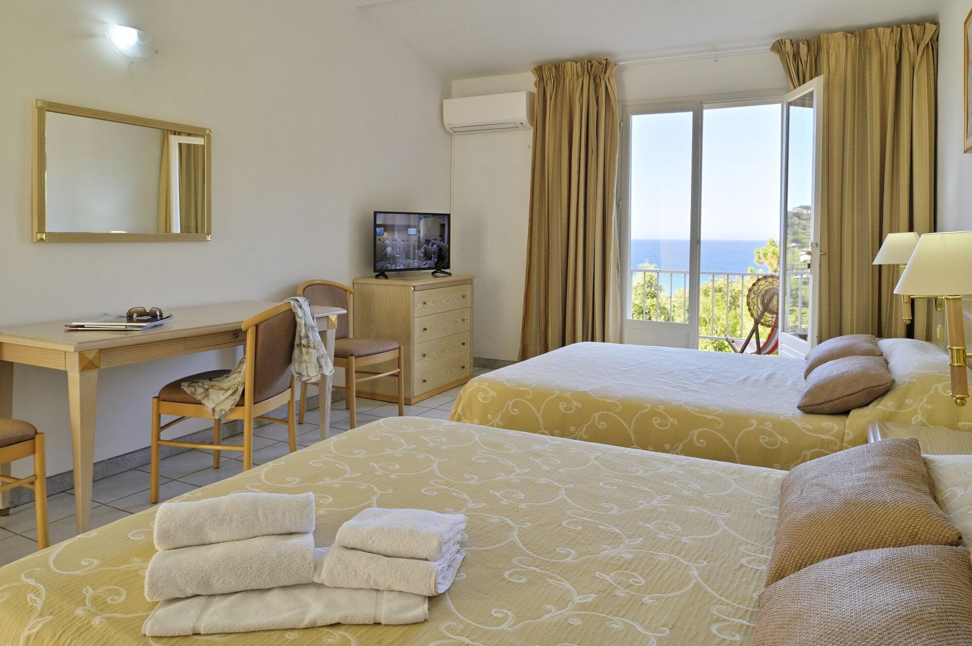 Hotel Residence San Pieru Tarcu 外观 照片